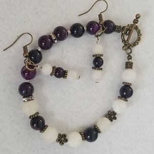 NEW! Purple agate and white quartz beaded bracelet